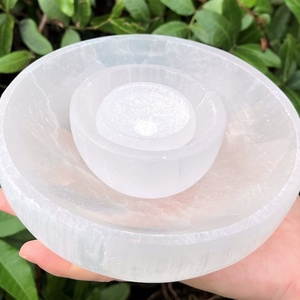 Bol en sélénite naturelle sculptée à la main nettoyage spirituel amour charge parfaite cristaux purifiants <span class=keywords><strong>idée</strong></span> <span class=keywords><strong>cadeau</strong></span> - Product Image 5