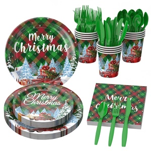 Lot de vaisselle de Noël en <span class=keywords><strong>papier</strong></span> à motif écossais Buffalo : assiettes, gobelets et <span class=keywords><strong>serviettes</strong></span> pour les fêtes de fin d'année - Product Image 5