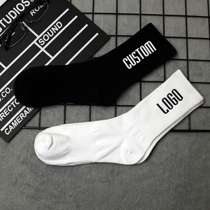 جوارب رياضية رجالية شتوية عالية الجودة من القطن بتصميم مخصص وشعار حسب الطلب، متوفرة بكميات قليلة من المصنع - Product Image 2