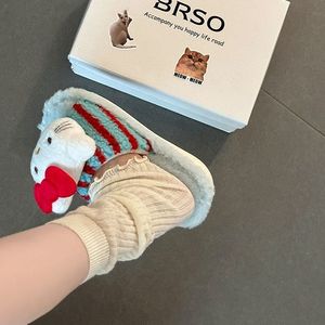 รองเท้าเด็กน่ารักแบบขายส่ง ขนปุยลายการ์ตูนหนูแฮมสเตอร์ อุ่นสบาย พื้นพลาสติกนุ่ม ใส่ในบ้าน สำหรับฤดูใบไม้ร่วงและฤดูหนาว - Product Image 5