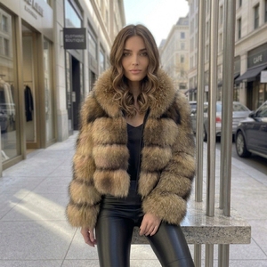 <span class=keywords><strong>Manteau</strong></span> en fourrure pour femme, style 2026, veste en fourrure véritable, fourrure de raton laveur naturelle, pour rester au <span class=keywords><strong>chaud</strong></span> en hiver, avec <span class=keywords><strong>capuche</strong></span>, manches longues - Product Image 2