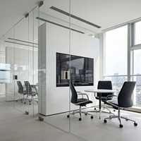 Chaise de bureau de direction en cuir noir à dossier haut, pivotante et réglable, avec appui-tête pour le travail de bureau