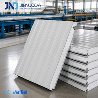 Panneau sandwich isolé en EPS pour l'isolation thermique des bâtiments agricoles, des fermes avicoles, de la construction de bâtiments agricoles et des hangars industriels