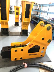 Martillo hidráulico SOOSAN SB50 tipo lateral para demolición de hormigón con cinceles de 100 mm para excavadoras de 11-16 toneladas y retroexcavadoras. - Product Image 5
