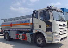 Camión Cisterna de Combustible FAW de 6 Ruedas, de 15001-30000 Litros, Tanque de Aluminio, Hierro y Acero para Camión - Product Image 2