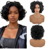 Nouvelle Arrivée Perruque Courte Bouclée Noire Naturelle en Dentelle, Boucles Volumineuses Durables, Confortable à Porter, Perruque Synthétique pour Femmes et Filles, Vente en Gros