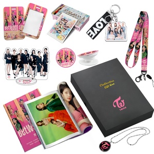 <span class=keywords><strong>BTS</strong></span> STRAY Star Periférico Tapa dura Caja de regalo grande Álbum de fotos de estrellas Tarjeta de colección de tarjetas de pie - Product Image 2
