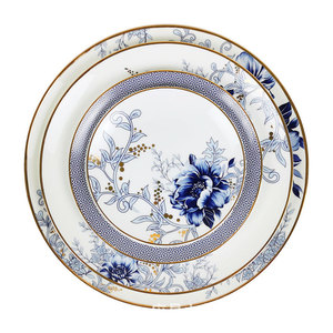 Service de table 4 pièces en porcelaine fine faite à la main, motif végétal minimaliste, bleu personnalisé, assiettes en céramique de luxe – Collection Rentrée des classes - Product Image 1