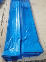 Bâche de protection PE industrielle bleue et blanche 110 g/m² durable, imperméable, anti-UV pour mariages, animaux de compagnie et chiens