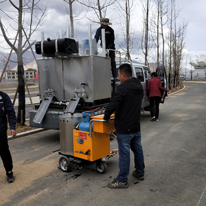 Máy Đánh Dấu Đường Nhựa Nhiệt Dẻo Kiểu Lái Xe/Đẩy Bằng Tay Với Bộ Làm Nóng Trước Sơn Nóng Chảy - Product Image 2