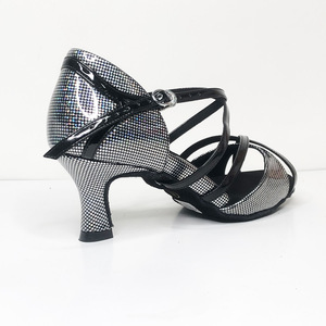 <span class=keywords><strong>Zapatos</strong></span> <span class=keywords><strong>de</strong></span> <span class=keywords><strong>Baile</strong></span> Latino <span class=keywords><strong>de</strong></span> <span class=keywords><strong>Salsa</strong></span> para Mujer con Material Superior <span class=keywords><strong>de</strong></span> Charol - Product Image 2