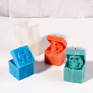 Molde de Silicona para Velas con Forma de Esqueleto en Caja TangChu, para Decoración de Fiestas, Regalo Único y Ambiente Gótico - Product Image 3