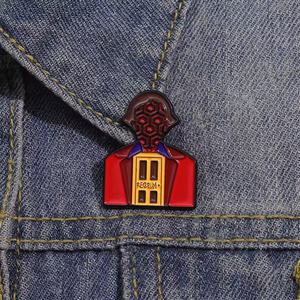 Broches en métal uniques pour vêtements, badges de merchandising de films <span class=keywords><strong>d</strong></span>'horreur en gros, personnage de dessin animé Le <span class=keywords><strong>Gardien</strong></span> de Shining - Product Image 3