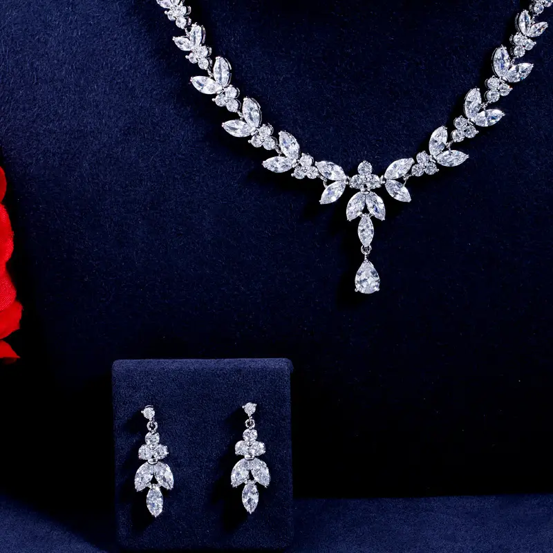 2021 Factory price latest design pendant 925 sterling silver diamond necklace