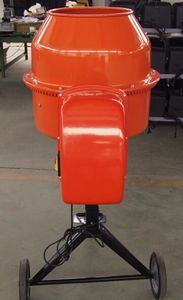 Mini 180L Elektrischer Betonmischer mit Robustem Metallmotor-Gehäuse 550W Motor Hohe Effizienz 12M/H Produktivität - Product Image 5