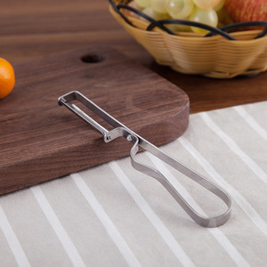 Stainless Steel Peeler Multi Function Vegetable Fruit Cutter With Toothed Blade For Kitchen Use - Product Image 3