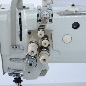 Machine à coudre industrielle XC-4420 point noué neuf avec <span class=keywords><strong>couture</strong></span> à double aiguille de rembourrage à triple alimentation - Product Image 4