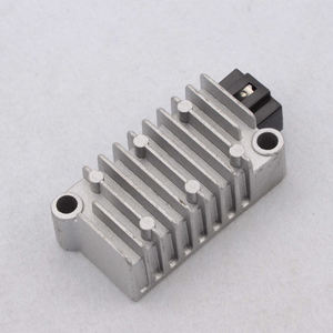 Reemplazo del rectificador del regulador de voltaje de 4 pines GOOFIT para motocicleta <span class=keywords><strong>Yamaha</strong></span> <span class=keywords><strong>XT</strong></span> 225 250 <span class=keywords><strong>600</strong></span> TW 125 200 225 XJ 400 <span class=keywords><strong>600</strong></span> XV250 - Product Image 3