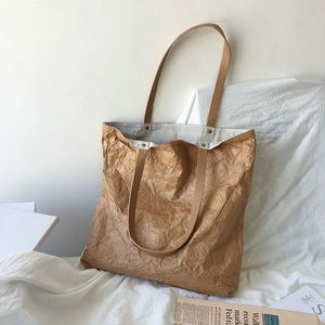 中サイズ カスタムロゴ入り デュポン製 ウォッシャブルペーパーハンドル付き ショッピングバッグ - Product Image 2