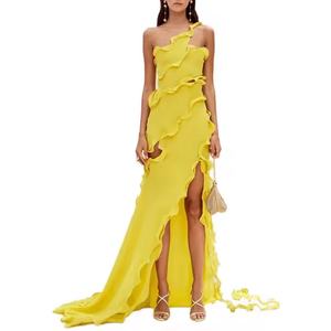 Robe longue bohème jaune élégante pour femme, design une pièce, à volants, épaules dénudées, sans manches, motif uni - Product Image 4