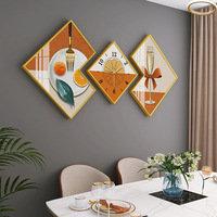 Tableau mural moderne minimaliste pour canapé, horloge murale, peinture nordique en trois panneaux, peinture en porcelaine cristalline pour salon