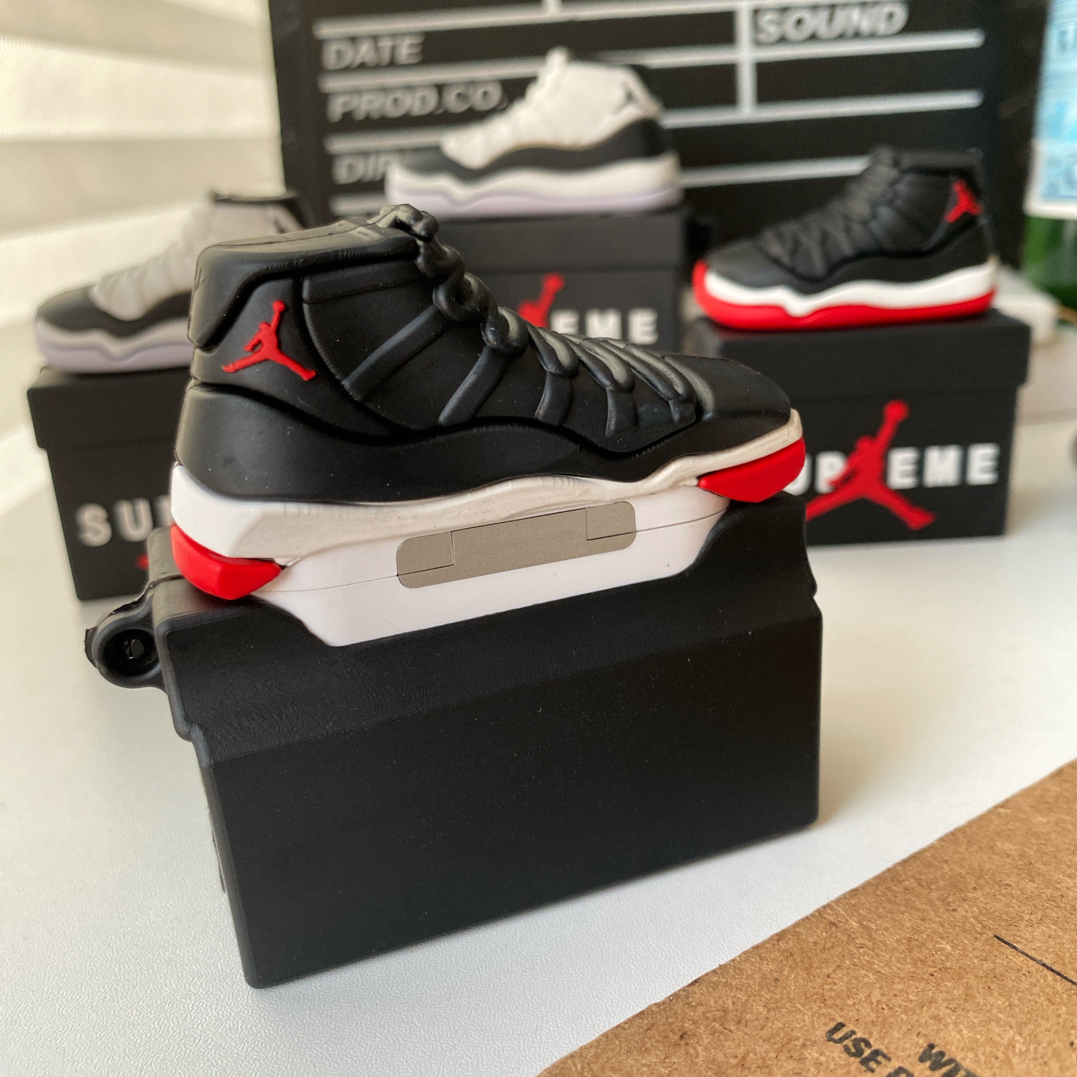 Zapatillas deportivas de baloncesto para hombre, calzado deportivo de caña  alta con cámara de aire, para deportistas, de color negro|Calzado de  baloncesto| - AliExpress