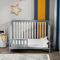 Lit bébé gris et blanc le plus vendu, base métallique réglable, convertible en canapé-lit, multi-âges, pour achat en gros