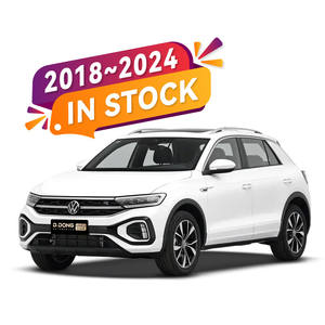 Volkswagen <span class=keywords><strong>T</strong></span>-<span class=keywords><strong>ROC</strong></span> voitures d'<span class=keywords><strong>occasion</strong></span> vw à vendre SUV 5 portes 5 places 2024 2023 300TSI DSG 2WD Top Full Option voitures d'<span class=keywords><strong>occasion</strong></span> - Product Image 1