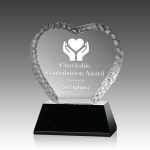 Trofeo a Forma di Cuore in Cristallo K9 Texturizzato, Premio per Donazioni Benefiche, Regalo Aziendale per Team - Product Image 1