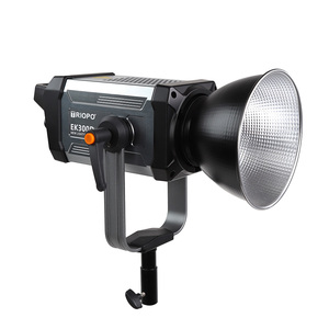 Luce LED Triopo per Fotografia, Illuminazione Bianca da 300 Watt, Luce da Studio Video 5600k per Prodotti, Ritratti e Streaming <span class=keywords><strong>Live</strong></span> - Product Image 2