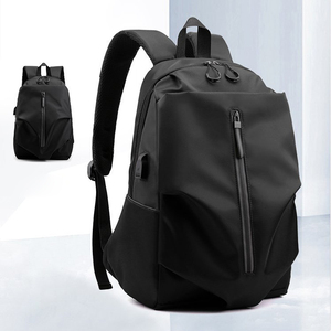 Sac à dos d'affaires pour homme personnalisé, résistant aux chocs et à l'eau, avec port de chargement USB - Product Image 2