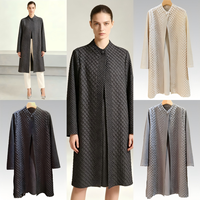 Manteau de bureau élégant et modeste pour femme, noir uni, plissé, à manches longues, ouvert sur le devant, fabricant OEM ODM en gros
