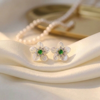 Zertifizierte 925 Silber Zirkon Brandneue Guatemaltekische Grüne Jadeit Blumen-Ohrstecker Fein 18K Vergoldete Ohrringe für Elegante Damen