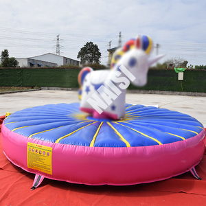 Popular parque infantil al aire libre desafío interactivo tirar montar personalizar comercial inflable rebote unicornio caballo Toro <span class=keywords><strong>juegos</strong></span> - Product Image 1