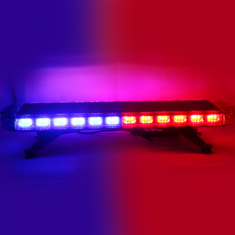 Couverture bleue/rouge + whiite mené