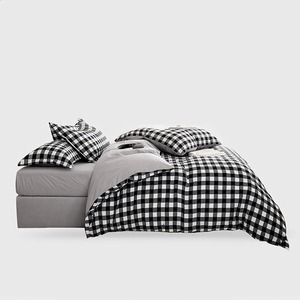 ชุดเครื่องนอนไมโครไฟเบอร์แบบญี่ปุ่น 4 ชิ้น ลายสก็อตและลายทางสไตล์มินิมอล ชุดผ้าปูที่นอนนุ่ม ระบายอากาศได้ดี 3 ชิ้น สำหรับใช้ในบ้าน - Product Image 4