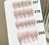 201-300 Prêts à expédier 10 pièces Faux ongles longs à couverture complète en acrylique 3D, design personnalisé avec logo, 2023, faits main, à presser