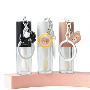 <span class=keywords><strong>Tube</strong></span> de brillant à lèvres 4 ml avec pendentif mignon, <span class=keywords><strong>tube</strong></span> de baume à lèvres, <span class=keywords><strong>tube</strong></span> de gloss, emballage cosmétique - Product Image 2
