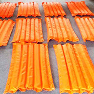 <span class=keywords><strong>China</strong></span> Hongruntong Drijfapparatuur Industriële Boeien Hawser Drijft Scheepsuitrusting - Product Image 2