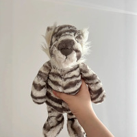 Boneka Sacha Snow Tiger Super Lembut Gaya JC Inggris 25cm, Isi Kapas PP, Berbobot, Dapat Dicuci, Pereda Stres, Dekorasi Rumah & Kantor, Hadiah Ulang Tahun