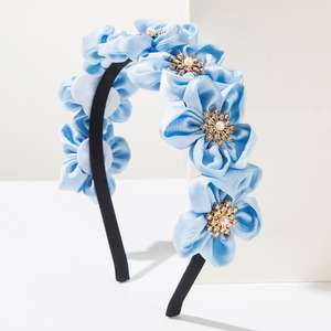 Brillant Chic Bonbons Couleur En Cuir <span class=keywords><strong>Fleur</strong></span> Bandeau Tempérament Scintillant Strass Rembourré Bandeau De Mariée De Mariage Accessoire De <span class=keywords><strong>Cheveux</strong></span> - Product Image 3