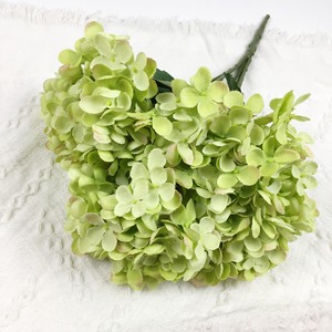 ดอกไฮเดรนเยียสีเขียวประดิษฐ์จากผ้าไหมสีเขียว สำหรับตกแต่งชุดแต่งงานหรือบ้าน - Product Image 4