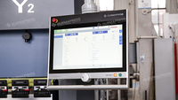 Presse plieuse CNC électrohydraulique de 250 tonnes et 3200 mm pour tôles d'acier au carbone synchronisées avec commande DELEM DA66S