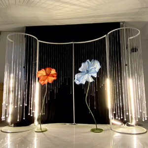 Arche de mariage moderne en forme de S avec rideau de perles de <span class=keywords><strong>cristal</strong></span>, fond suspendu en <span class=keywords><strong>cristal</strong></span> et métal pour mariages - Product Image 3