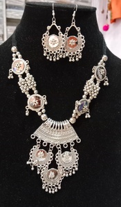 Conjunto de collar y pendientes de plata oxidada elegante más vendido del proveedor indio directo 500 de alta calidad de alto grado para bodas - Product Image 2