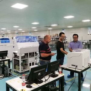 เครื่องสเปกโตรโฟโตมิเตอร์แบบลำแสงเดี่ยว BIOBASE 320~1100 นาโนเมตร แบบพกพา รุ่น Spectronic 20 สำหรับการวิเคราะห์แบคทีเรีย - Product Image 3