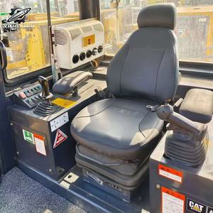 Bulldozer sur chenilles Caterpillar D7G d'occasion, 20 tonnes, capacité de la benne de 5 m³, marque japonaise d'origine, bulldozer moyen avec ripper, bon état - Product Image 5