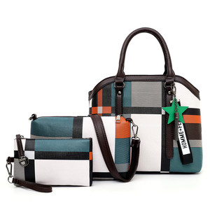 Nouveau pas cher pu en cuir sac à main suspendu <span class=keywords><strong>dessin</strong></span> animé fourrure rayure impression sac fourre-tout pour femmes mode dames sacs à main - Product Image 1