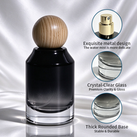 Atomiseur de parfum personnalisé de 50 ml en verre dégradé noir avec bouchons en bois et pompe à vaporisation fine