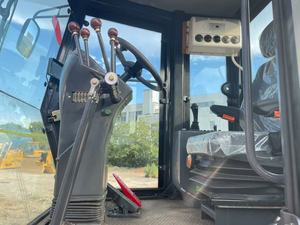 Time - Limited Offer Chinese - Brand GR180 Motor <strong>Grader</strong> with <strong>Blades</strong>, Good Condition - Product Image 6